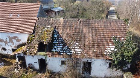 Rekonstrukce střechy - Poněšice 18 Hluboká nad Vltavou - před rekonstrukcí