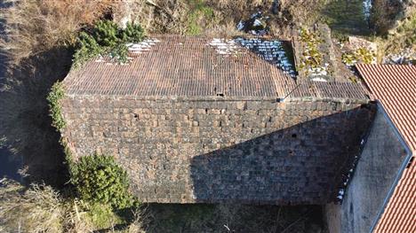 Rekonstrukce střechy - Poněšice 18 Hluboká nad Vltavou - před rekonstrukcí